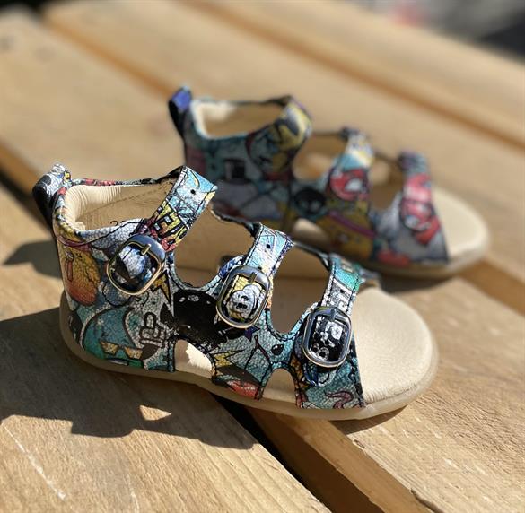 Sandal  